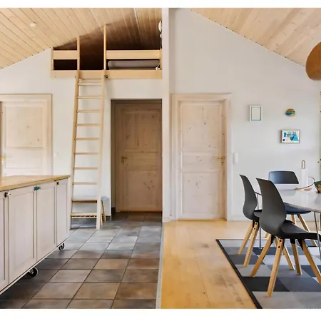 Charming Modern Summer House 4 Min From The בית נופש *
